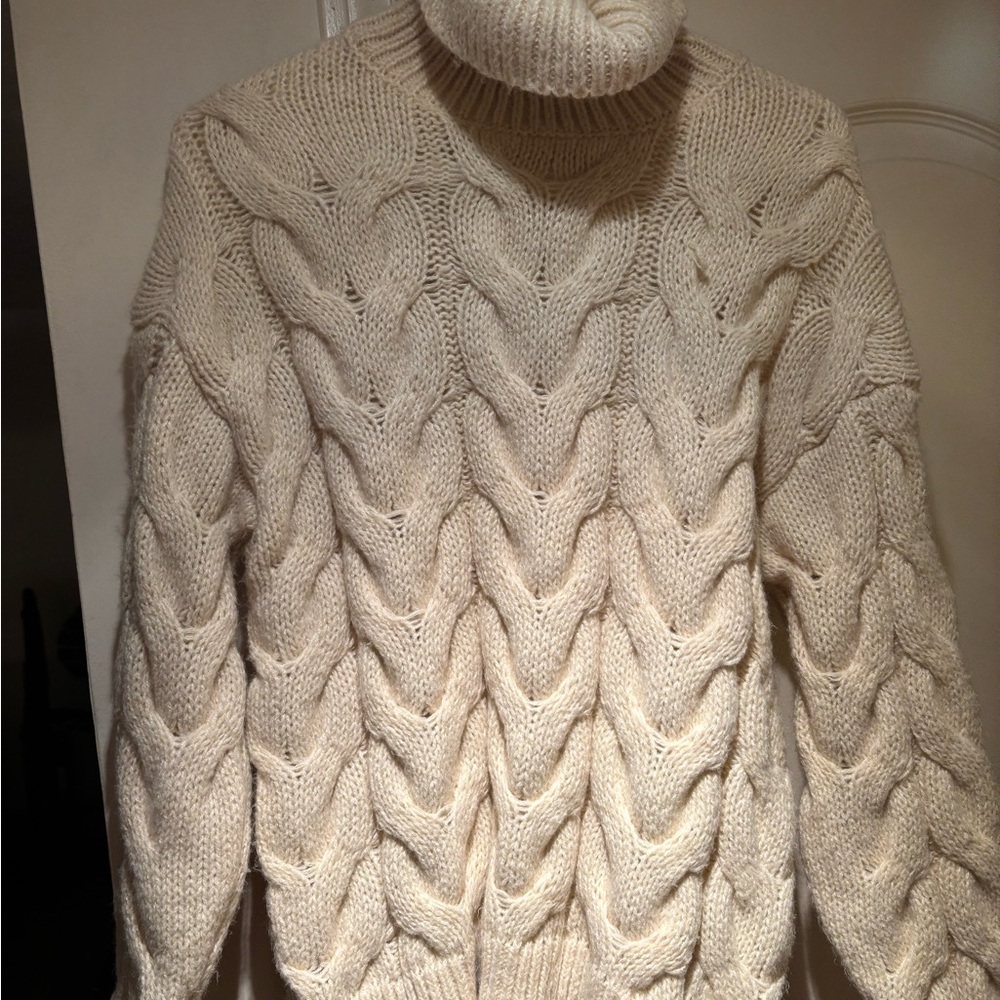 Chunky Cable Knit Turtleneck Sweater